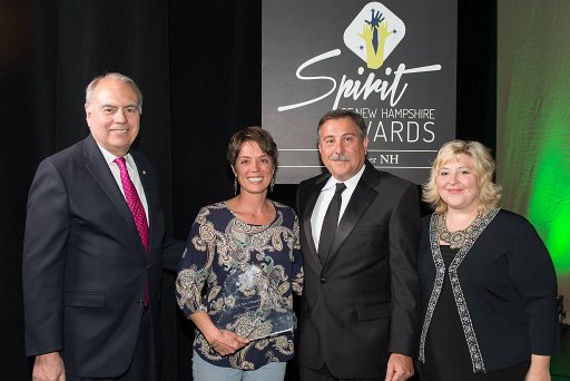 Lisa Cote receives award at 2016 Spirit of NH Awards Night
